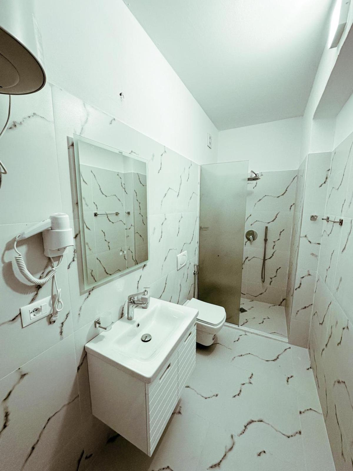 Vizion Hotel Shkodër Екстериор снимка